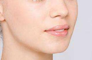 2023青島熱瑪吉提升下頜緣前10醫(yī)生口碑榜(鄒鋒、安翔、周遵善點贊超過公立！)