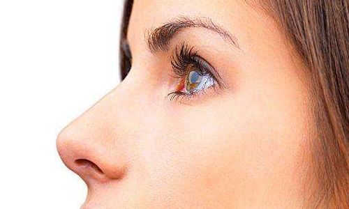 義烏檸櫟醫(yī)院的不正規(guī)之處是否存在？徐斌榮醫(yī)生在注射塑形方面是否有獨(dú)特的專長？醫(yī)院的詳細(xì)地址在哪？