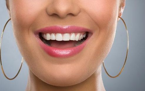 重慶激光除皺醫(yī)院哪家好？專家?guī)懔私庵貞c激光除皺獲美肌秘方