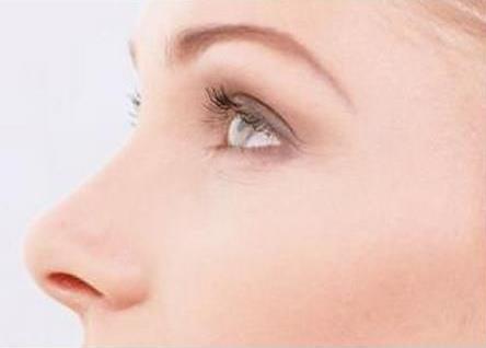 侯秀英雙眼皮術(shù)的效果如何？比較好的技術(shù)與豐富經(jīng)驗(yàn)揭秘