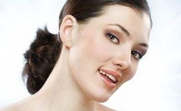 廣州三甲醫(yī)院割眼袋哪家好？專業(yè)醫(yī)師推薦頂級眼袋整形醫(yī)院