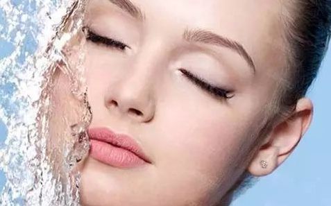 昆明哪家整容醫(yī)院隆胸技術(shù)好？