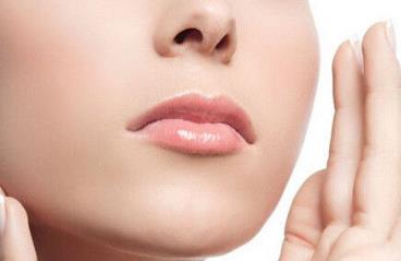 杭州頜面整形醫(yī)院診療領域的譚曉燕醫(yī)師技術精湛效果卓越