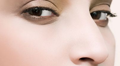 姜世熙醫(yī)生是韓國(guó)黃金G整形外科醫(yī)院的坐診專(zhuān)家嗎？