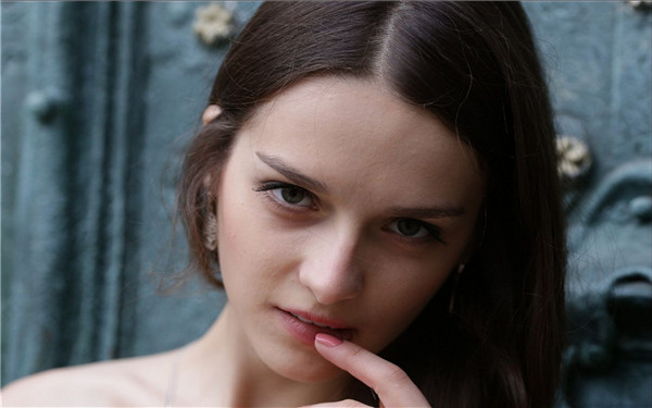 2023深圳激光修復眼底細紋權威專家上榜前十名(于躍、陳洪、余志清做手術名氣很大哦)