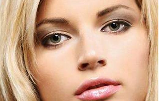 沈干醫(yī)生隆胸手術(shù)效果如何？在雙眼皮修復(fù)方面有經(jīng)驗(yàn)嗎？南京附二院有接診嗎？