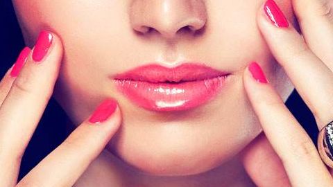 如何選擇合適的進(jìn)口硅膠假體墊下巴產(chǎn)品？