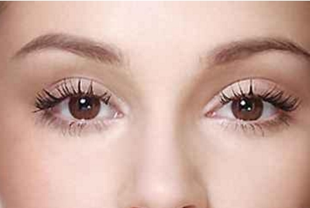 懷化第一人民醫(yī)院整形科醫(yī)生介紹，專業(yè)解決斑點問題