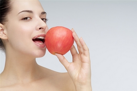 2023重慶自體脂肪豐鼻基底正規(guī)專(zhuān)家評(píng)分十強(qiáng)(洪梁健、果磊、南東佑技術(shù)水平深入人心！)