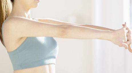 上海美聯(lián)臣李湘雨磨骨手術(shù)有何特點(diǎn)？醫(yī)生背景與經(jīng)驗(yàn)如何？