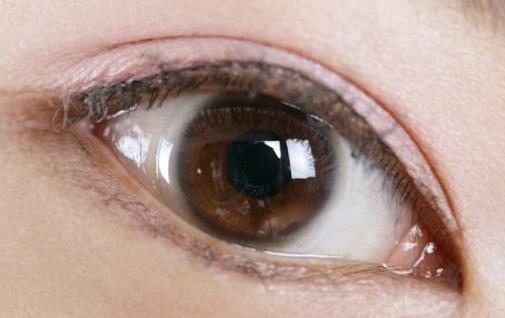 八大處下頜角磨骨選誰？張智勇、趙延勇還是唐勇值得信賴？通過唐勇的下頜角磨骨案例來尋找答案。