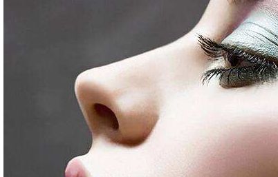 天津隆鼻哪家正規(guī)醫(yī)院好？去哪里能找到口碑好的隆鼻醫(yī)院？