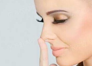 整形博士殷佳鵬：醫(yī)術(shù)卓越,技術(shù)升級(jí)無處不在