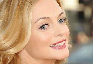 掛號有講究，看看伍尚敏醫(yī)生如何給你解決眼袋問題