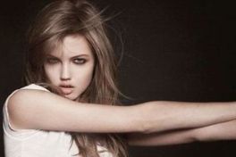 如何預(yù)約王連召的在線問診服務(wù)及放號時間？