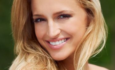 巨峰做雙眼皮技術(shù)欣賞，藝星超人氣醫(yī)生推薦！