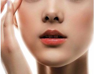 鄭州梨花雨醫(yī)療整形，醫(yī)生團隊實力揭秘與費用解析