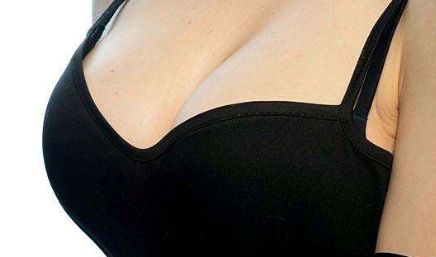 潘勇醫(yī)生：隆鼻手術(shù)風格獨特，值得信賴！聽說他在哪個醫(yī)院坐診？