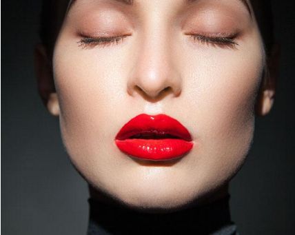 董自清整容醫(yī)生評(píng)價(jià)如何？接受整形術(shù)的醫(yī)生專業(yè)實(shí)力深受好評(píng)