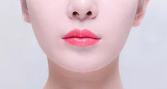 百人修復(fù)眼袋技藝卓越，上海整形醫(yī)院最佳選擇！