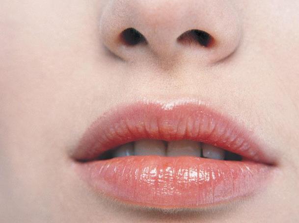 上海面部脂肪填充哪家醫(yī)院好？鵬愛、藝星、美聯(lián)臣是首選嗎？查查價格能否為購買帶來便利？