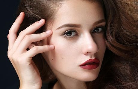 解決眼袋問題，選擇哪家醫(yī)院技術(shù)可靠