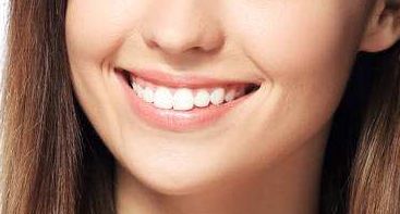 成都后美醫(yī)療美容薛瑞隆胸實(shí)力口碑揭秘，價(jià)格貴有原因？