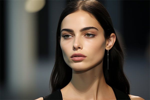 武漢同濟(jì)醫(yī)院整形美容科預(yù)約掛號(hào)指南：鄧裴、徐逸等醫(yī)生專家號(hào)預(yù)約攻略