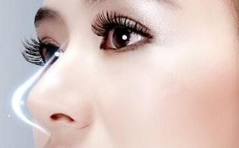 山科曼整形美容醫(yī)院真的靠譜嗎？張?jiān)迫A醫(yī)生的資歷如何？