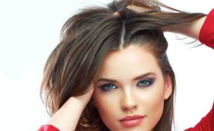 重慶軍美章小平醫(yī)生：技術(shù)卓絕，口碑頗佳！眼部、鼻部、吸脂等項(xiàng)目拿手！