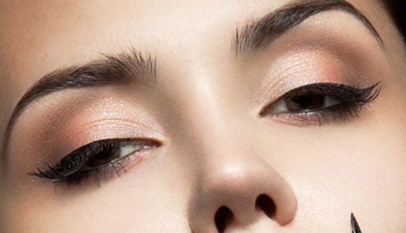 上海九院眼部整形權威專家推薦，雙眼皮手術效果一流