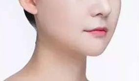 黃渭清醫(yī)生親自施術(shù)！協(xié)和整形專家詳解步驟，精彩隆胸案例揭秘！