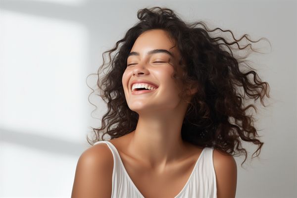 上海華美整形豐胸費(fèi)用參考，連鎖醫(yī)美值得信賴！附隆胸價格