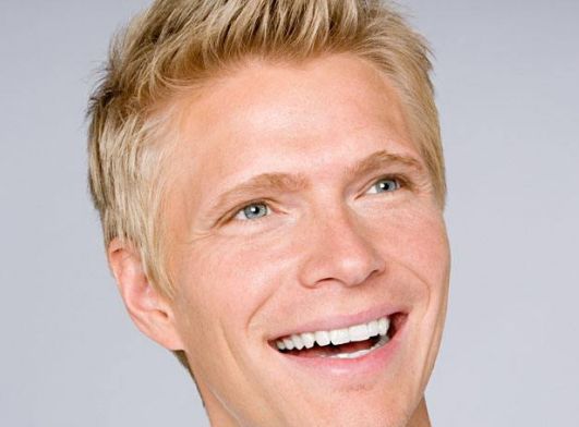 如何判斷自己是否有頰肉堆積？掌握判斷頰肉墊大臉的方法