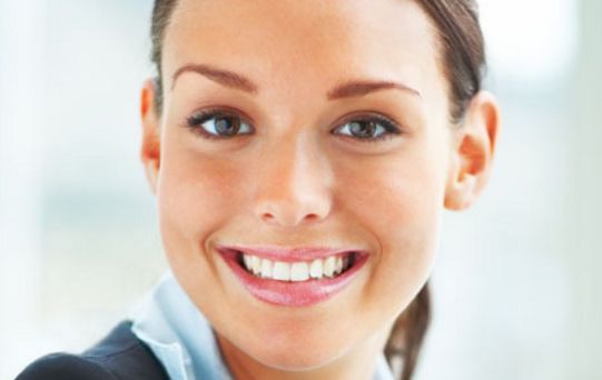 選擇適合眼袋整形的珠海醫(yī)院及醫(yī)生有哪些？專家介紹及價格表供參考