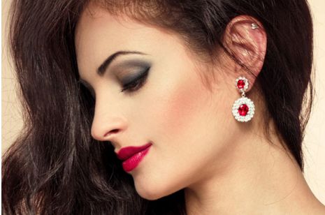 來自北京的劉風(fēng)卓醫(yī)生手術(shù)技術(shù)超群，讓您輕松擁有雙眼皮