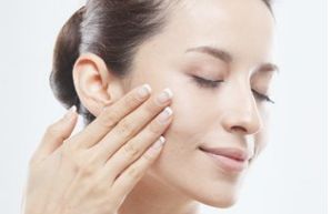 上海九院的小拉皮手術平均價格及醫(yī)生評價，搭配真實案例參考