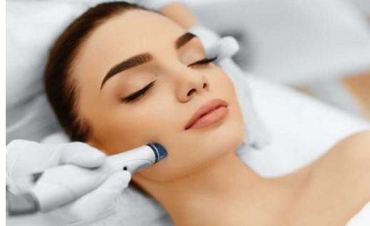 中國醫(yī)大一院鞍山醫(yī)院皮膚科名醫(yī)盛名，患者追捧！