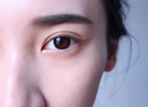 華西醫(yī)院隆胸效果如何？坐診醫(yī)生的專業(yè)口碑如何？