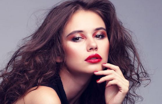 泉州哪位醫(yī)生在第一醫(yī)院口腔科的種植牙領(lǐng)域中表現(xiàn)卓越？專家經(jīng)驗分享