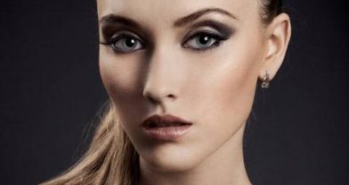 鄭州張志成醫(yī)生——雙眼皮案例與美圖，揭秘藝齡整形專家！