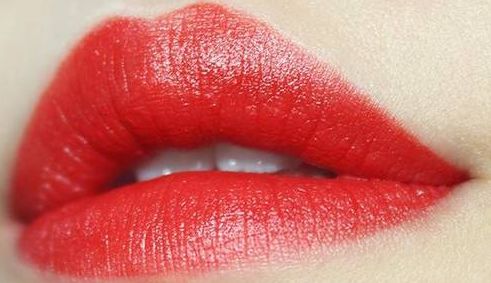 鄭州愛(ài)美麗醫(yī)療美容醫(yī)院的院長(zhǎng)是哪位醫(yī)生？邵志明醫(yī)生的個(gè)人簡(jiǎn)介及隆鼻手術(shù)案例揭秘