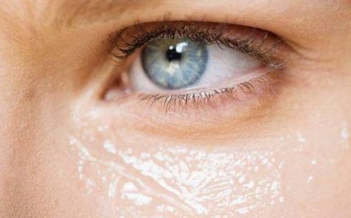 溫州哪位醫(yī)生在雙眼皮手術(shù)方面技術(shù)出眾，價格如何？