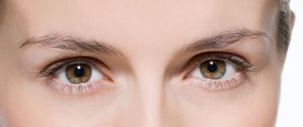 杭州新清吟醫(yī)療美容門診部專家的雙眼皮割除過程詳解，令人贊嘆！