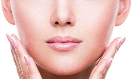 2023年鄭州備受矚目的鼻整形權(quán)威！鄭大二附院李鋼大放異彩！