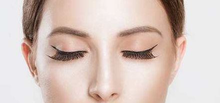 創(chuàng)新技術(shù)展現(xiàn)！親身拍攝楊小娟醫(yī)生實(shí)操隆鼻手術(shù)，全方位揭秘北京歐華醫(yī)院優(yōu)質(zhì)服務(wù)