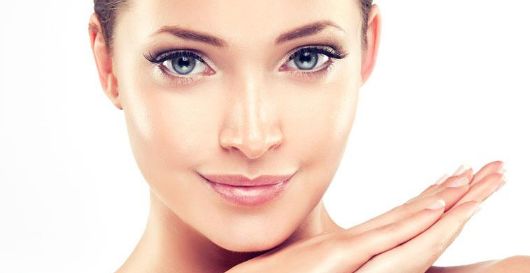 玻尿酸隆鼻與手術(shù)隆鼻：有何差異