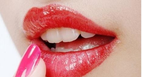 南京建中醫(yī)院實施埋線雙眼皮術效果如何？專家推薦最佳選擇！