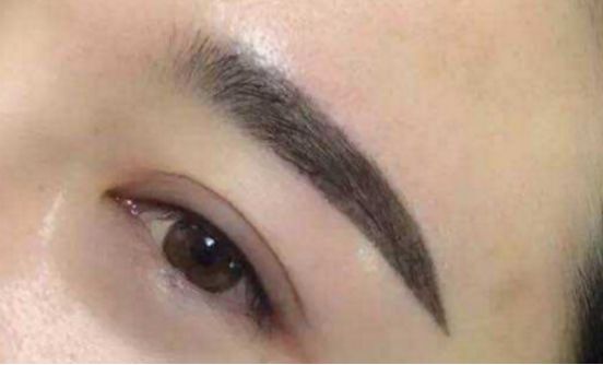 南京整形界的領(lǐng)航者，探尋最佳隆胸醫(yī)院