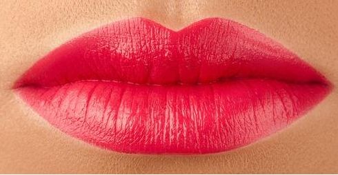 東莞隆胸醫(yī)生推薦當(dāng)?shù)仨敿庹螌＜冶P點